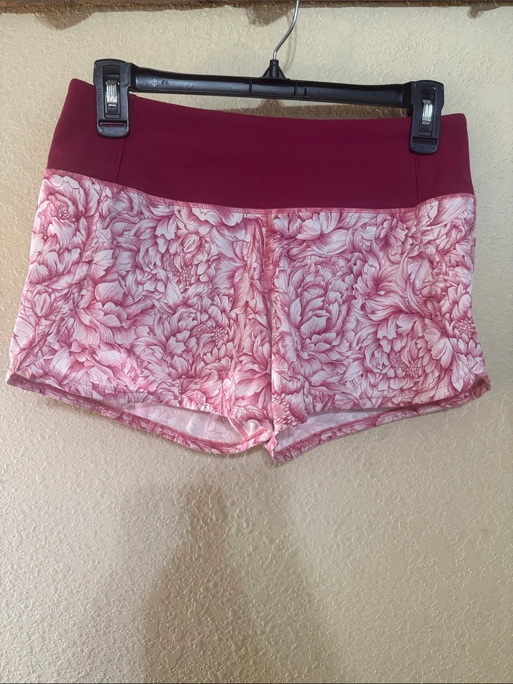 lululemon athletica run timesII floral bloom white star ruby Waistband